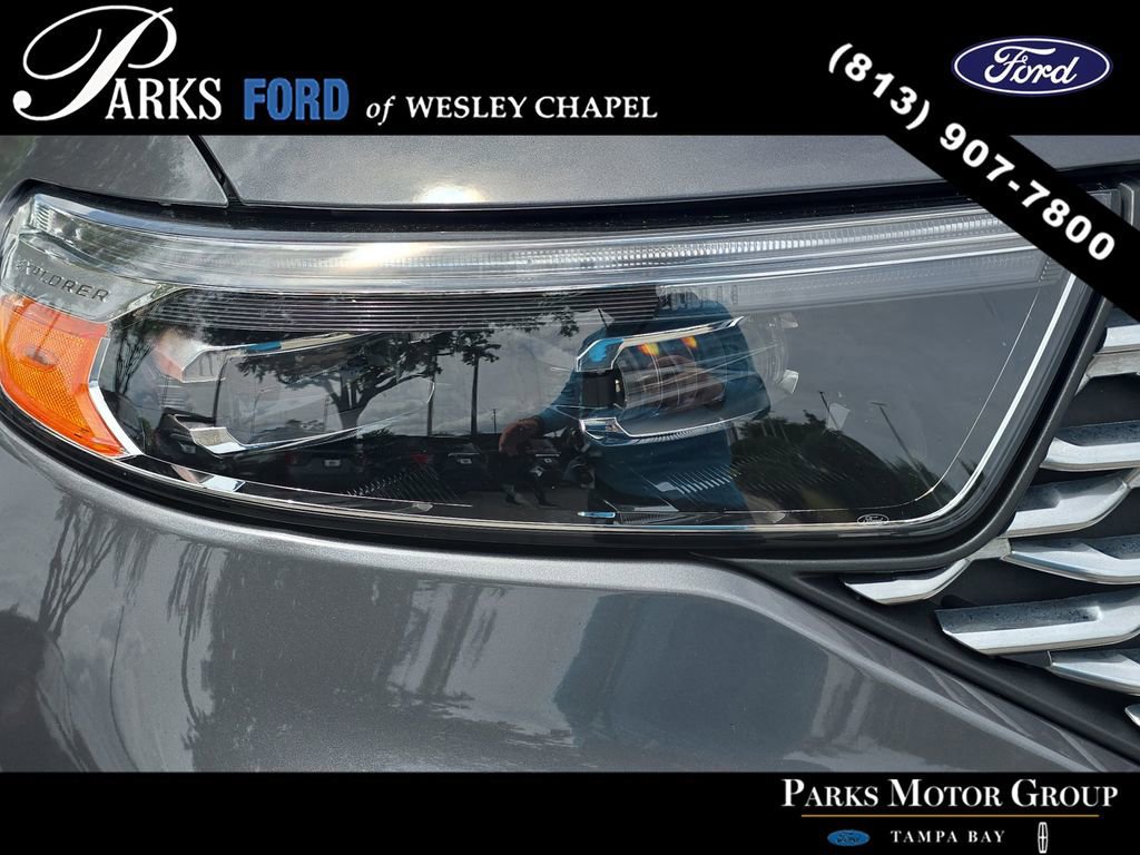 Certified 2021 Ford Explorer Platinum w/ Equipment Group 601A image 6