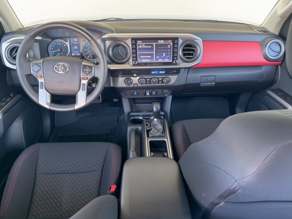 Used 2022 Toyota Tacoma SR5 AWD/4WD image 17