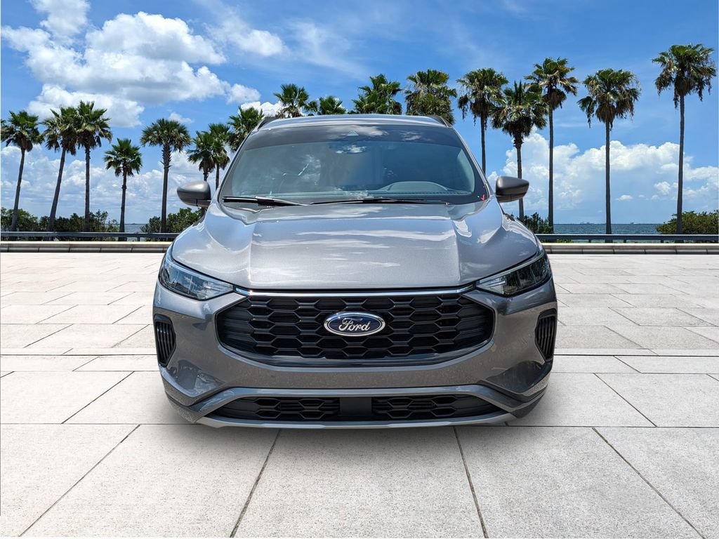 Certified 2023 Ford Escape ST-Line w/ Tech Pack #1 FWD image 2
