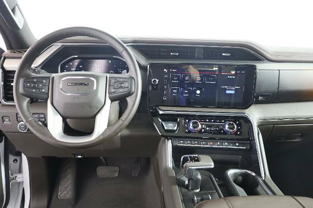 Used 2023 GMC Sierra 1500 Denali w/ Denali Reserve Package AWD/4WD image 12