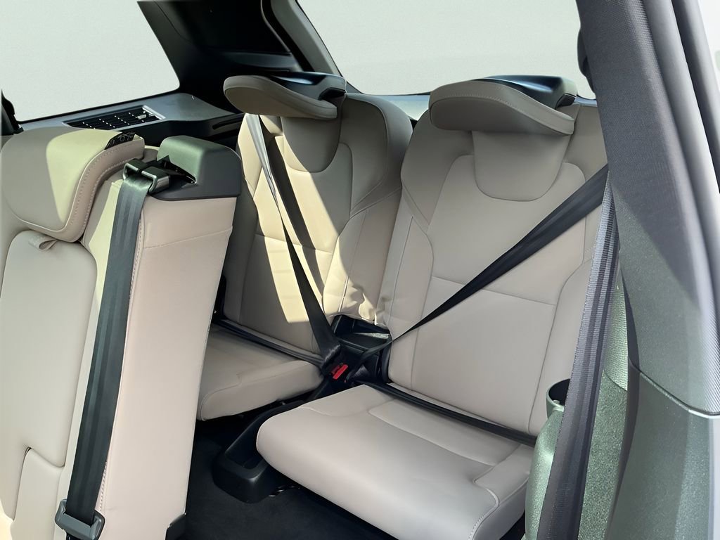 Used 2025 Volvo XC90 B6 Plus image 25