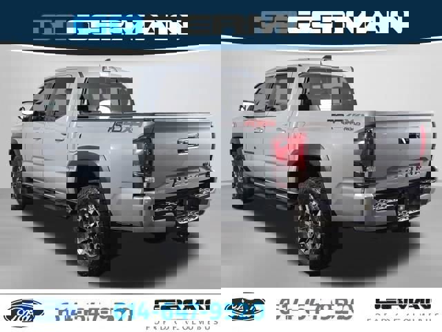 Used 2019 Toyota Tacoma TRD Off-Road AWD/4WD image 12