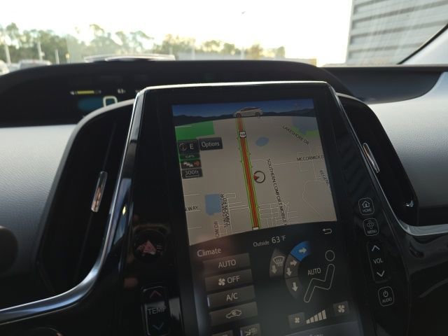 Used 2019 Toyota Prius L Eco image 10