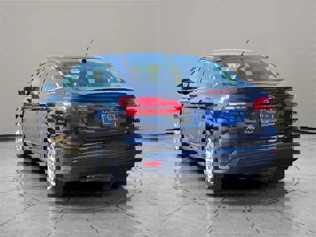 Certified 2018 Ford Focus SE image 10