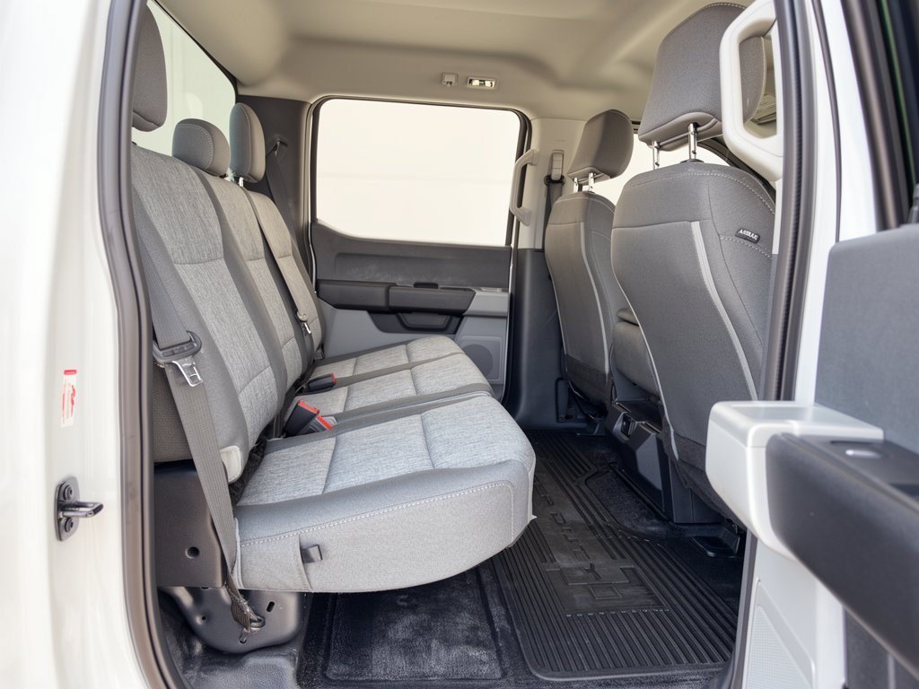 Certified 2024 Ford F250 XL w/ XL Off-Road Package AWD/4WD image 29
