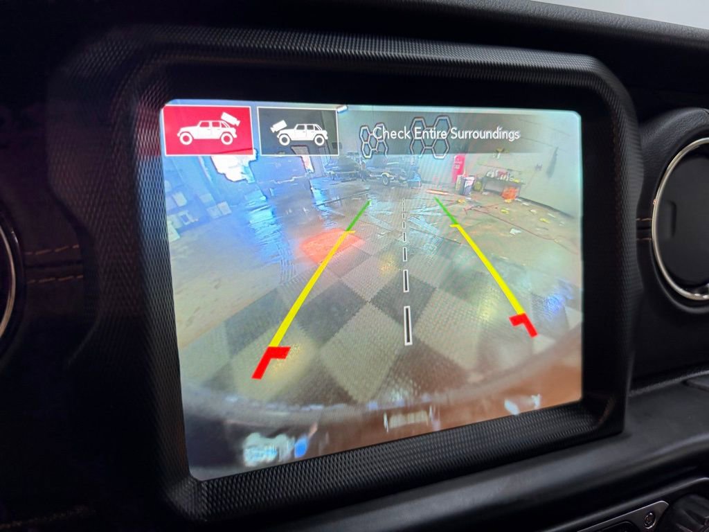 Used 2022 Jeep Wrangler Unlimited Sahara image 6