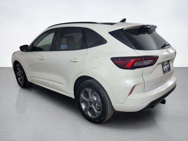 Certified 2024 Ford Escape ST-Line w/ Tech Pack #1 AWD/4WD image 5