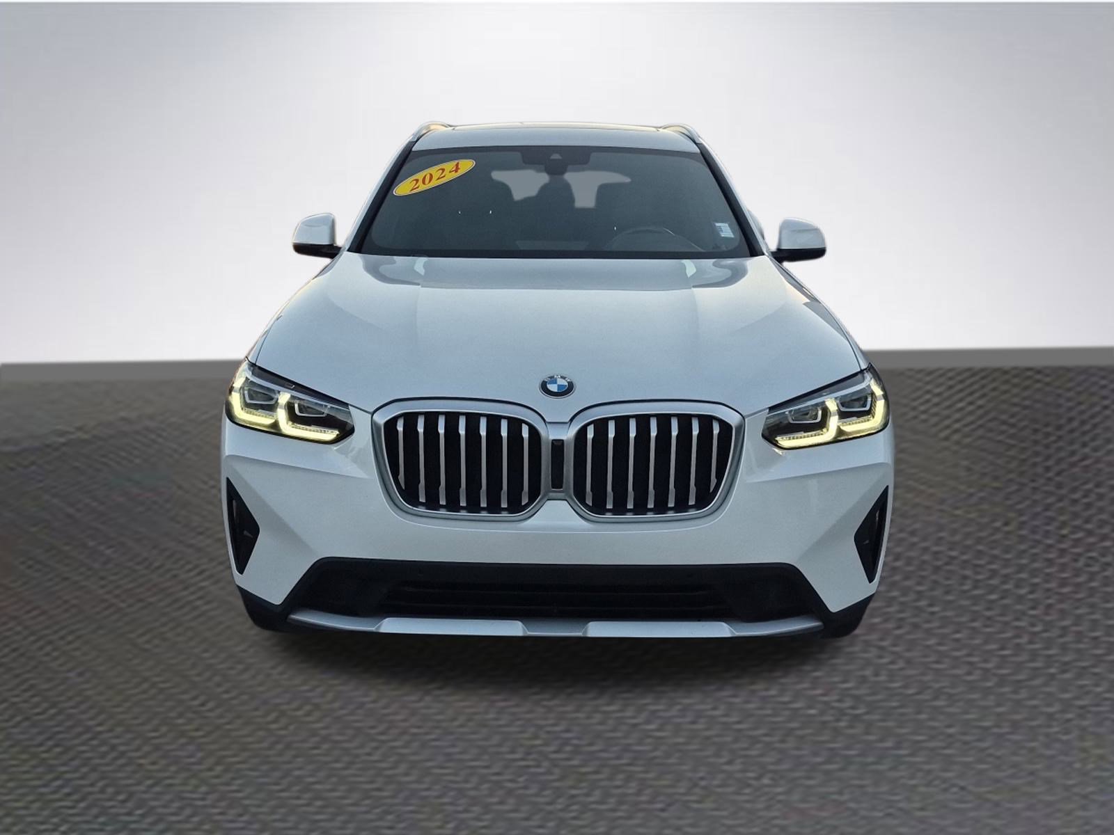 Used 2024 BMW X3 sDrive30i image 3