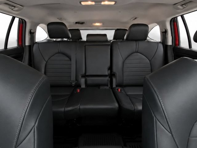Used 2020 Toyota Highlander XLE AWD/4WD image 24