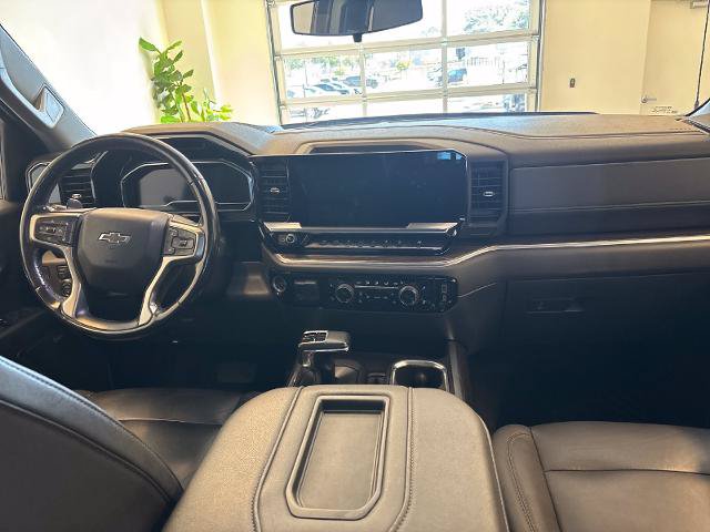 Used 2022 Chevrolet Silverado 1500 RST w/ Convenience Package II AWD/4WD image 8