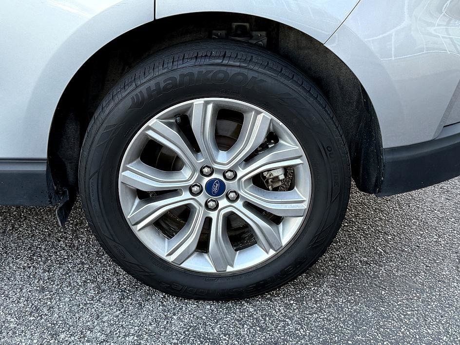 Certified 2022 Ford Edge Titanium image 12