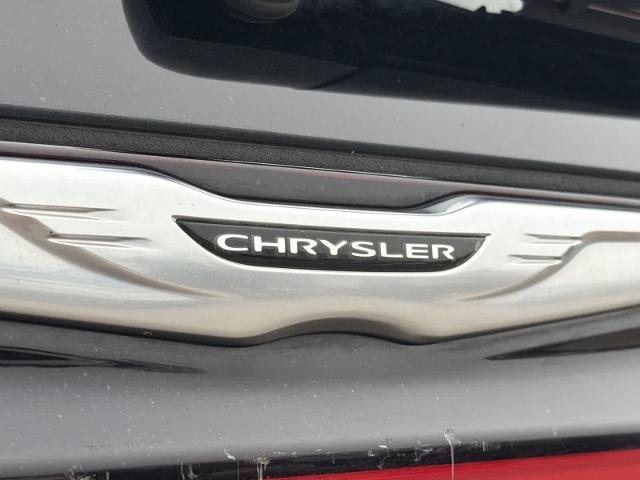 Used 2021 Chrysler Pacifica Limited w/ Uconnect Theater Family Group AWD/4WD image 13