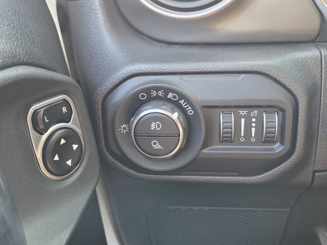 Used 2020 Jeep Gladiator Sport w/ Quick Order Package 24S AWD/4WD image 25
