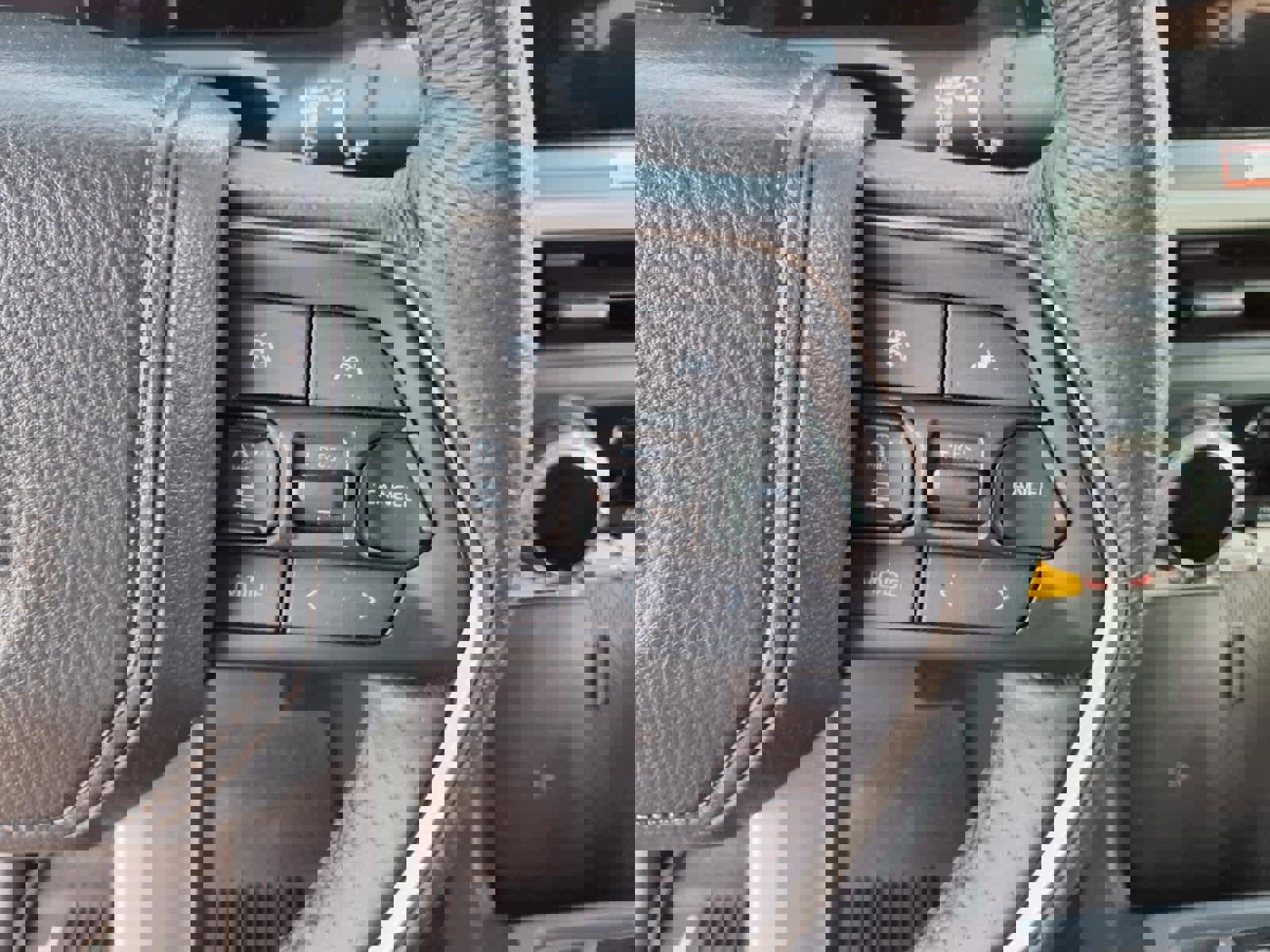 Used 2025 Toyota Tacoma TRD Sport w/ TRD Sport Premium Package image 12