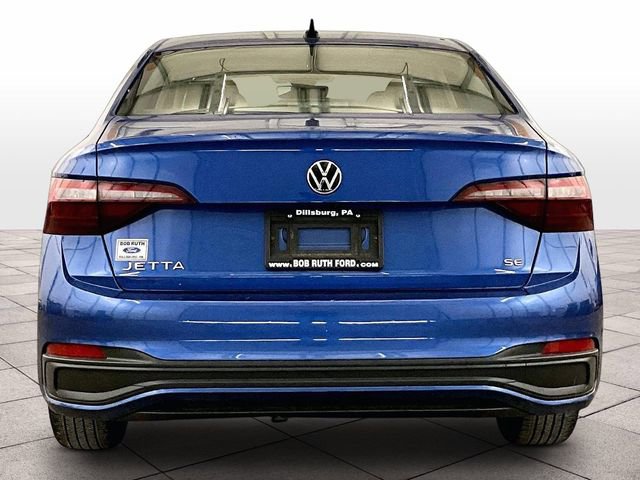 Used 2023 Volkswagen Jetta SE FWD image 4