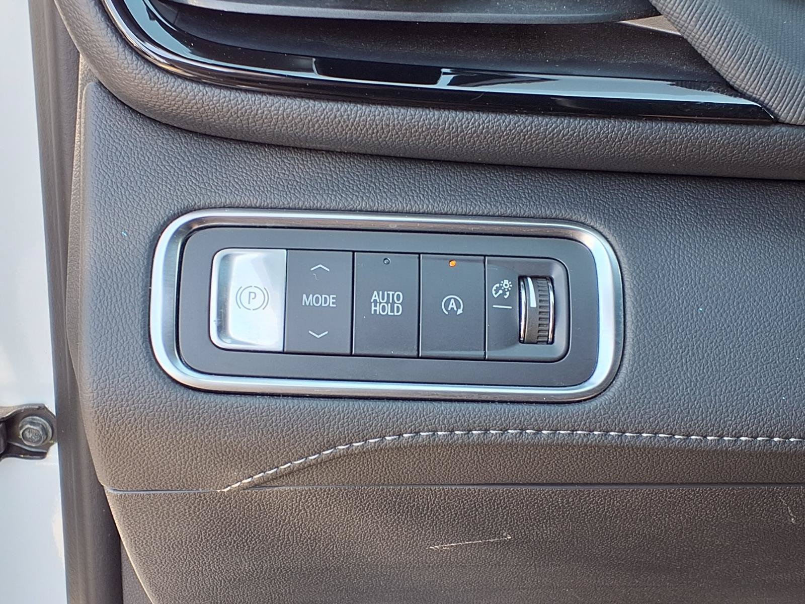 Used 2025 Buick Enclave Preferred FWD image 19