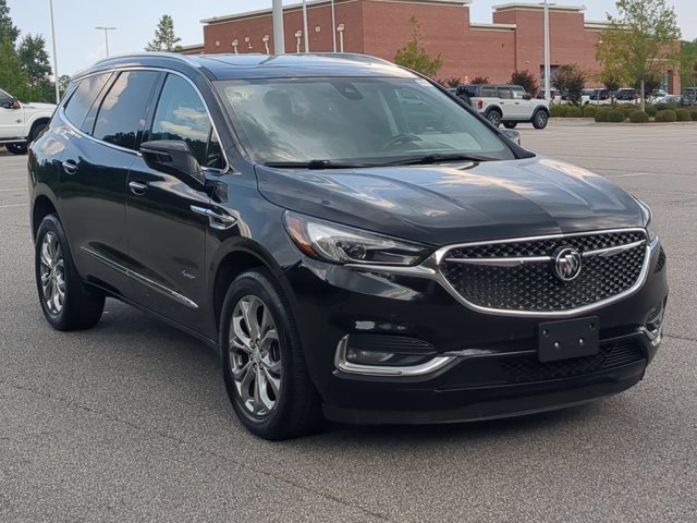 Used 2021 Buick Enclave Avenir w/ Avenir Technology Package FWD image 2