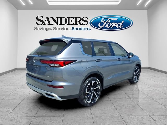 Used 2022 Mitsubishi Outlander SE FWD image 2