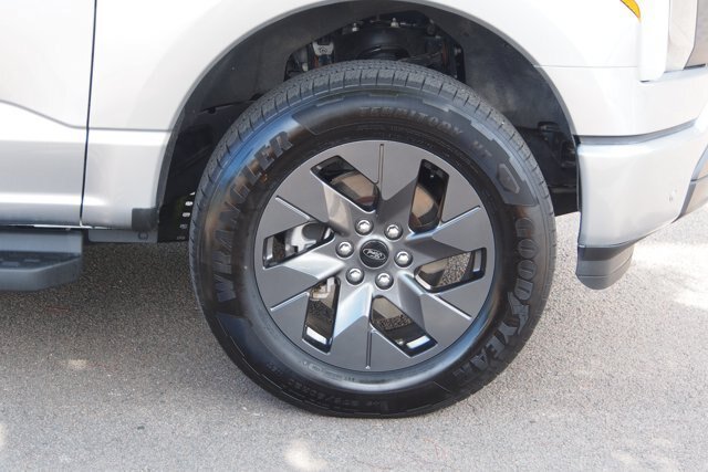 Certified 2025 Ford F150 Lightning Flash AWD/4WD image 10