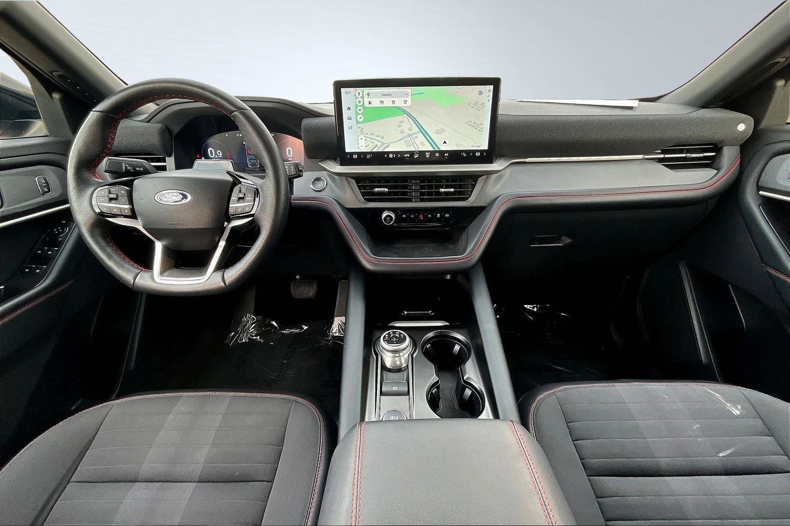 Certified 2025 Ford Explorer ST-Line w/ ST-Line Street Pack image 7