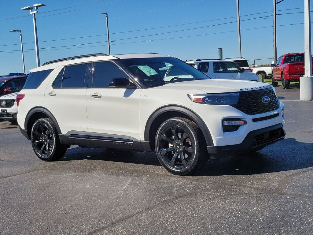Certified 2023 Ford Explorer ST-Line w/ Class IV Trailer Tow Package