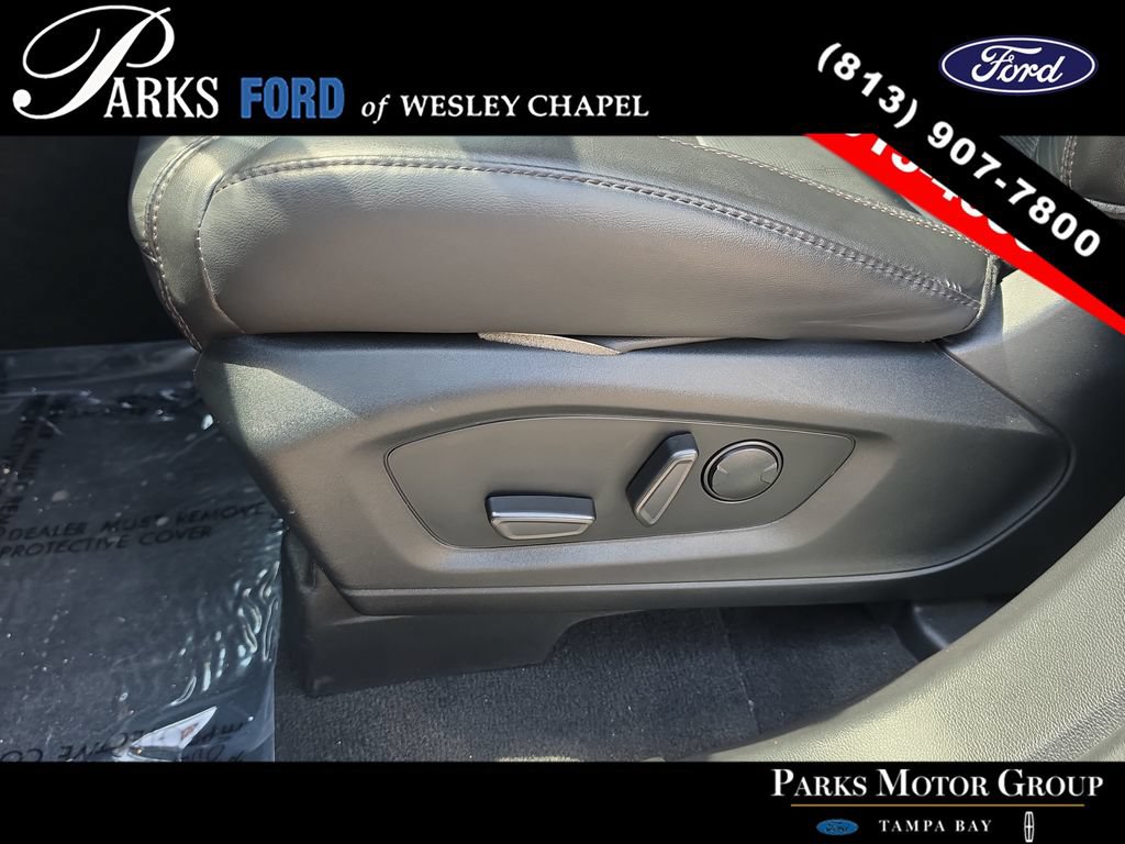 Certified 2023 Ford Explorer Platinum w/ Technology Package AWD/4WD image 21