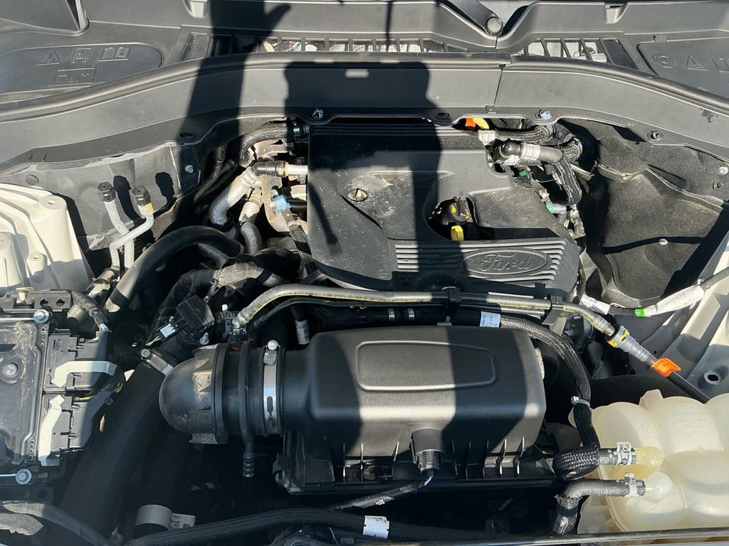 Certified 2020 Ford Explorer XLT w/ Equipment Group 202A RWD image 25