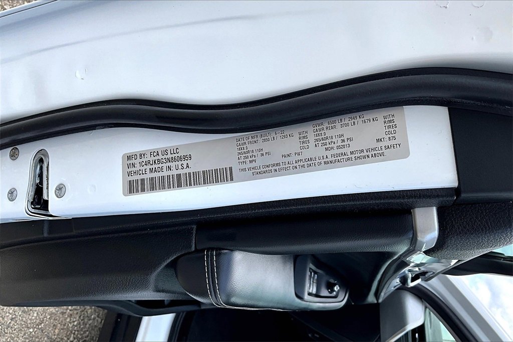 Used 2022 Jeep Grand Cherokee L Limited image 36