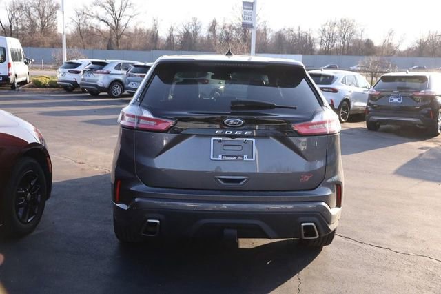 Certified 2022 Ford Edge ST image 4