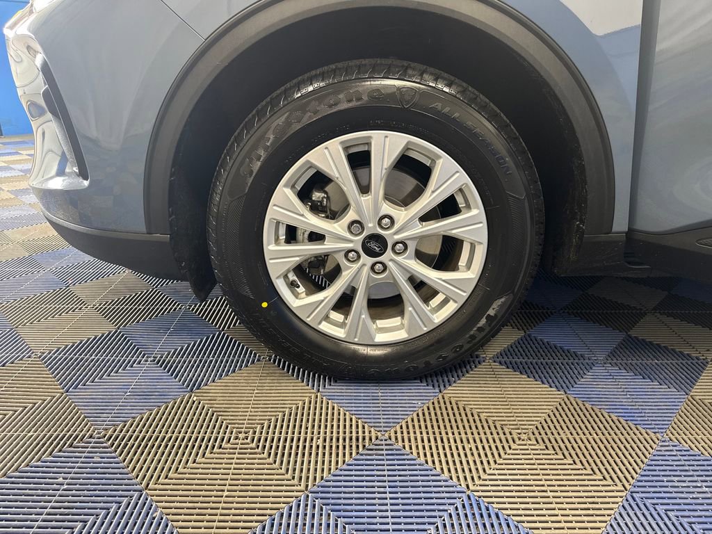 Certified 2023 Ford Escape Active AWD/4WD image 34