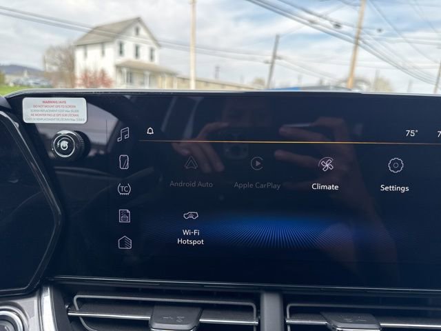 Used 2025 Chevrolet Trax ACTIV w/ Sunroof Package image 21