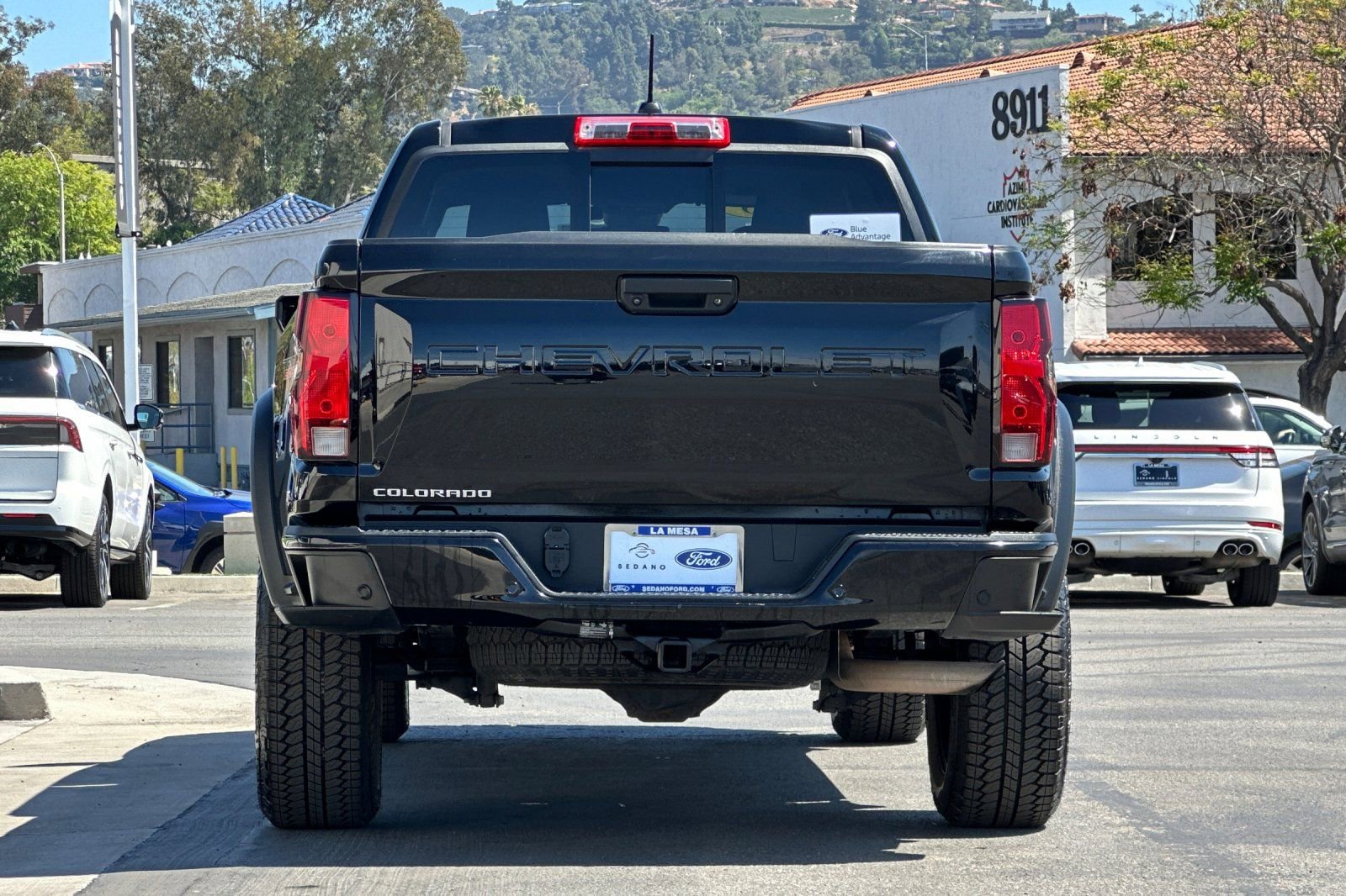 Used 2023 Chevrolet Colorado Trail Boss w/ Technology Package AWD/4WD image 4
