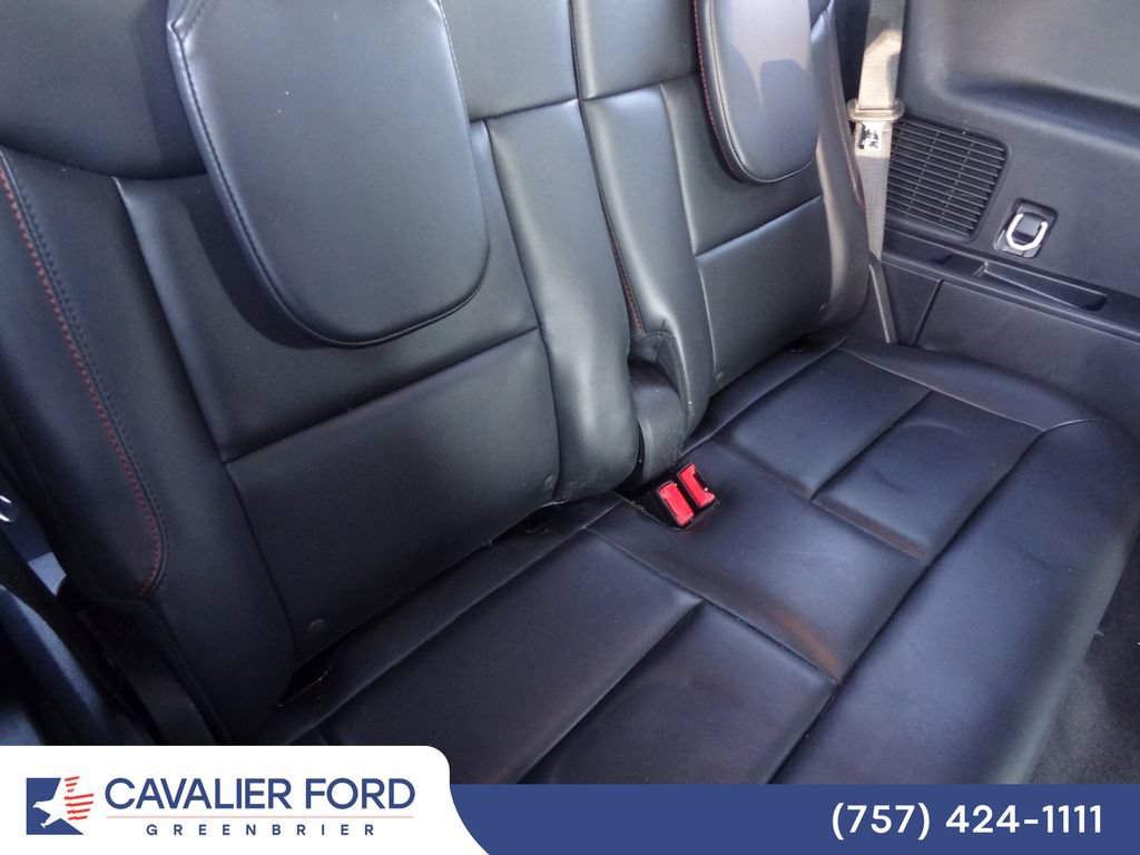 Certified 2025 Ford Explorer ST-Line AWD/4WD image 9