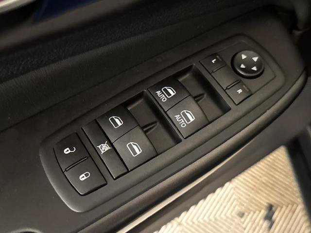 Used 2021 Jeep Cherokee Trailhawk w/ Trailer Tow Group AWD/4WD image 11