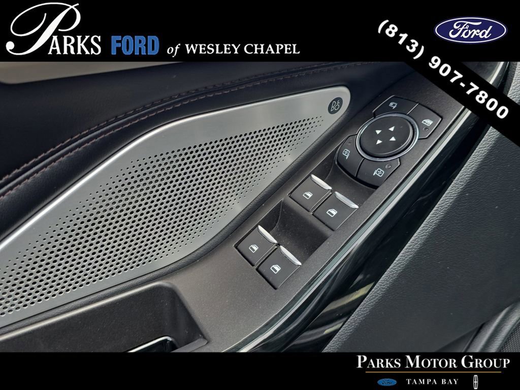 Certified 2021 Ford Explorer Platinum w/ Equipment Group 601A image 19