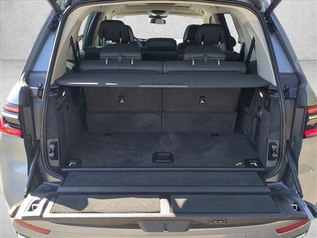 Used 2024 BMW X7 xDrive40i image 6