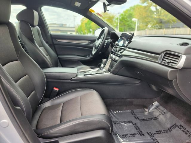 Used 2022 Honda Accord Sport image 11