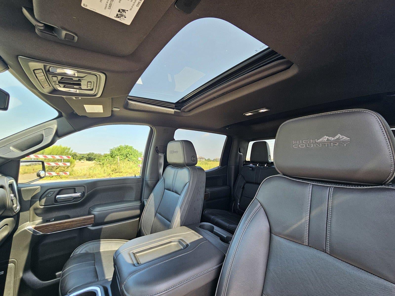 Used 2022 Chevrolet Silverado 1500 High Country w/ Safety Package II AWD/4WD image 19