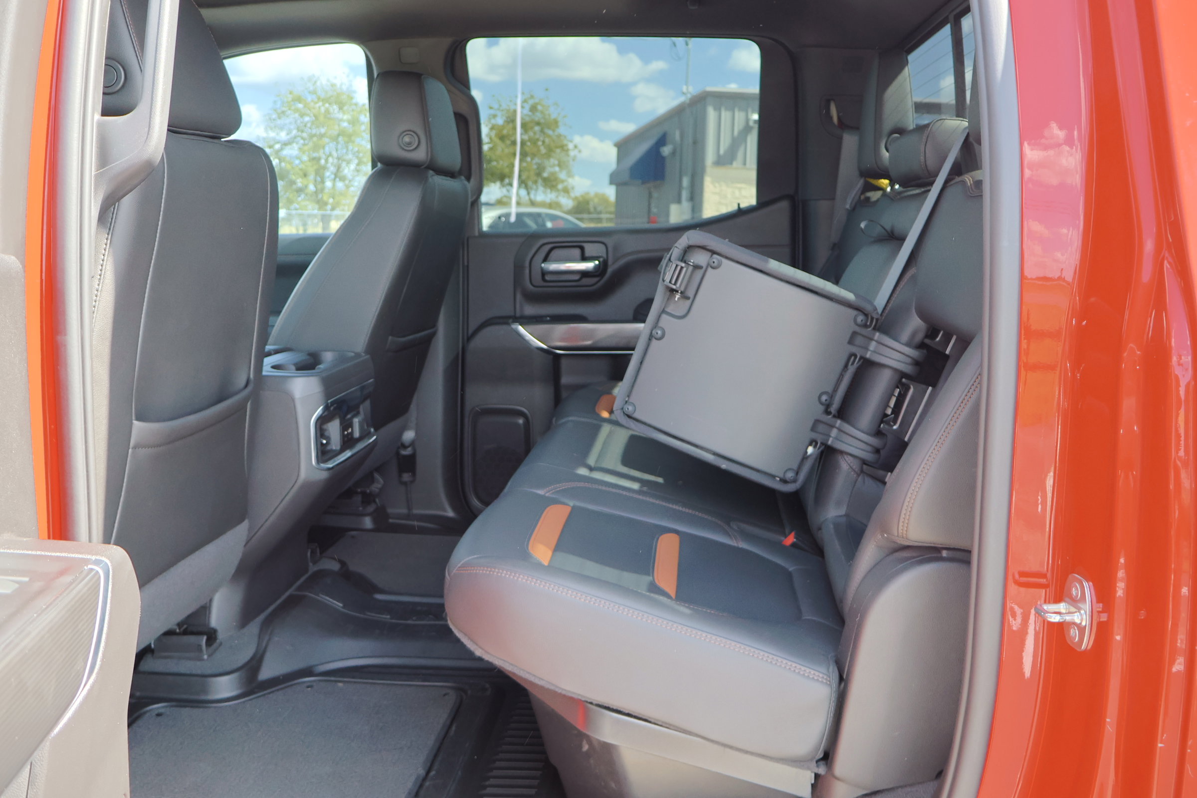 Used 2022 GMC Sierra 1500 AT4 w/ Technology Package image 31