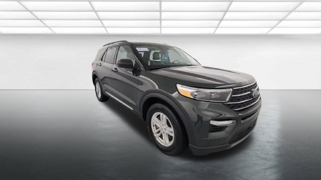 Certified 2024 Ford Explorer XLT w/ Equipment Group 202A AWD/4WD image 10