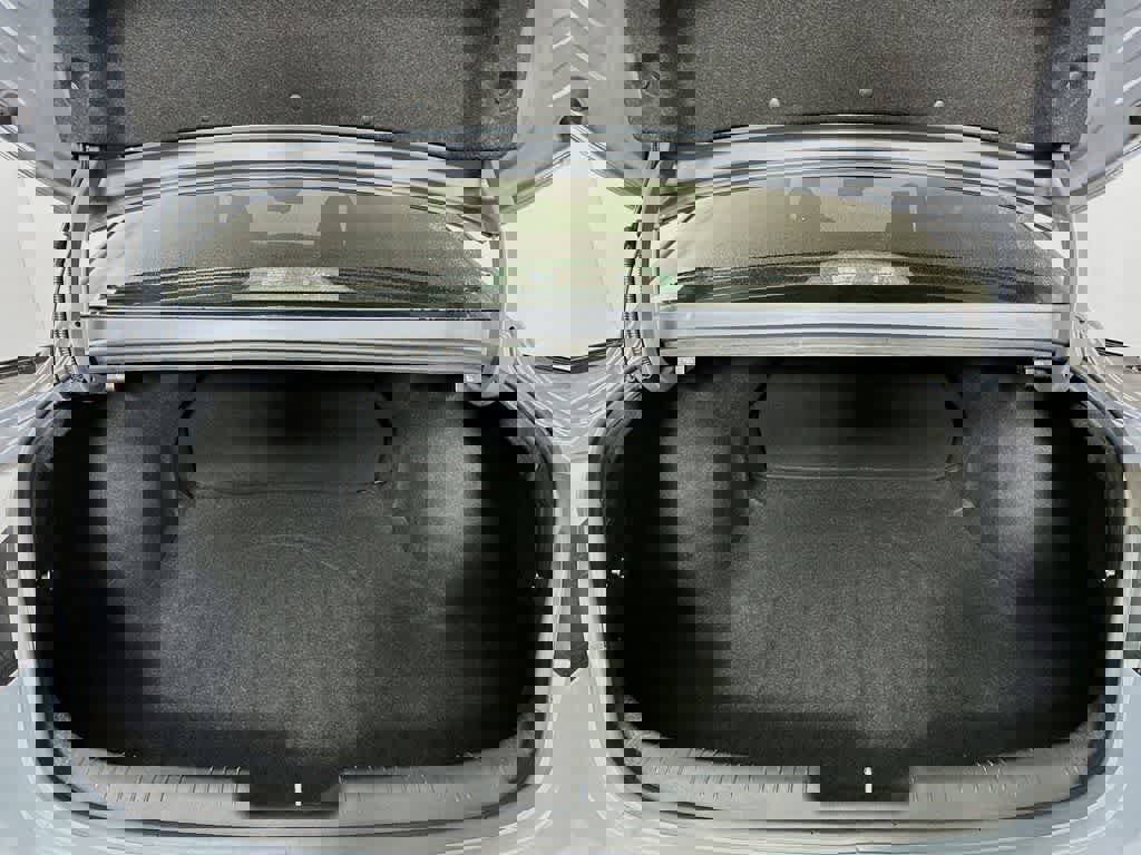 Used 2021 Hyundai Elantra Blue w/ Cargo Package image 23