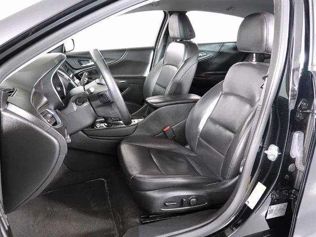 Used 2024 Chevrolet Malibu LT FWD image 11
