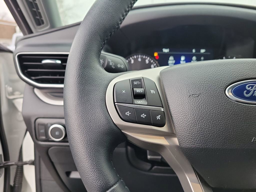 Certified 2023 Ford Explorer XLT w/ Equipment Group 202A image 23