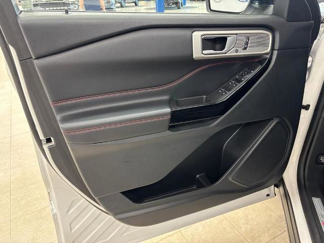 Certified 2023 Ford Explorer ST-Line AWD/4WD image 10