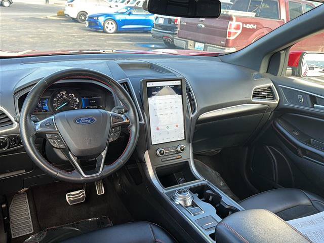 Certified 2024 Ford Edge ST-Line AWD/4WD image 23