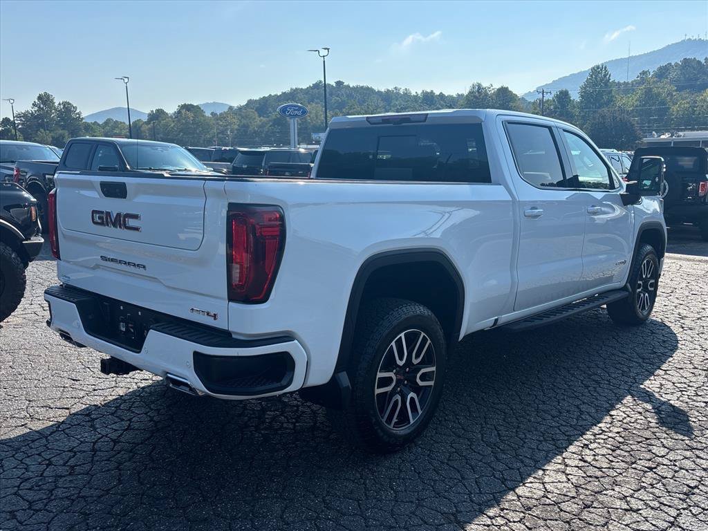 Used 2024 GMC Sierra 1500 AT4 w/ Technology Package AWD/4WD image 8