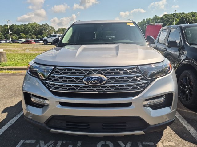 Certified 2021 Ford Explorer Limited w/ Equipment Group 301A RWD image 5