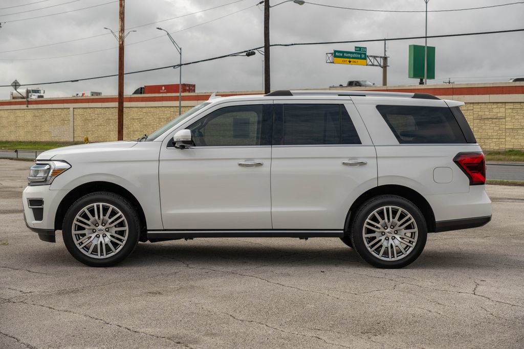Certified 2023 Ford Expedition Limited RWD image 4