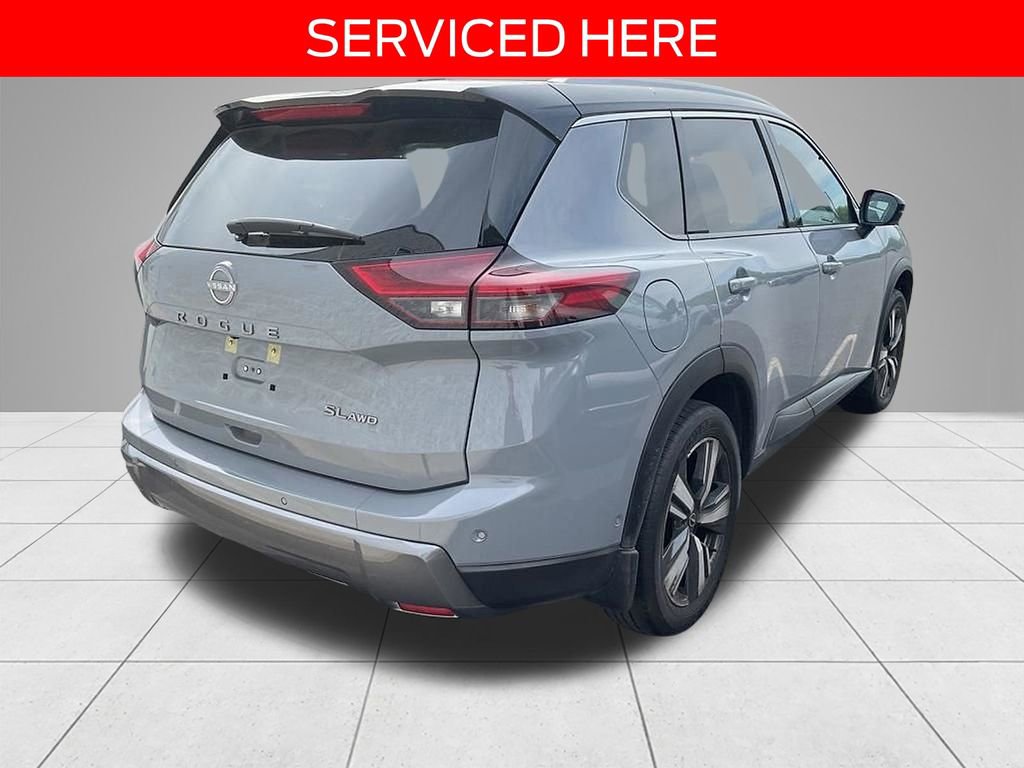 Used 2024 Nissan Rogue SL w/ SL Premium Package AWD/4WD image 4