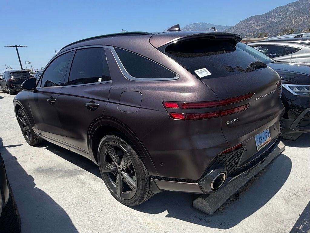 Used 2022 Genesis GV70 3.5T Sport w/ Sport Prestige Package AWD/4WD image 4